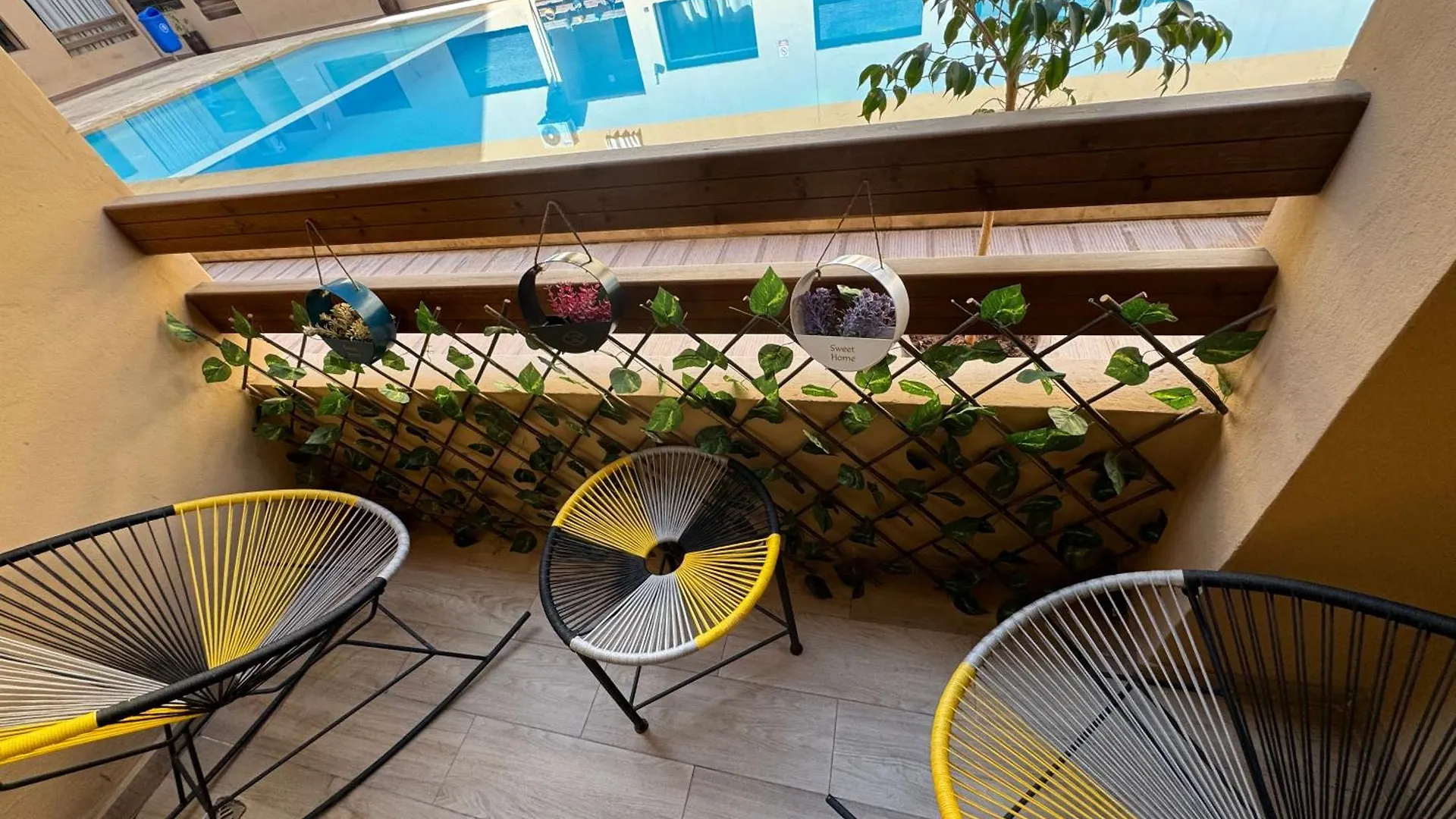 Glorieux Appartement A Gueliz contacts